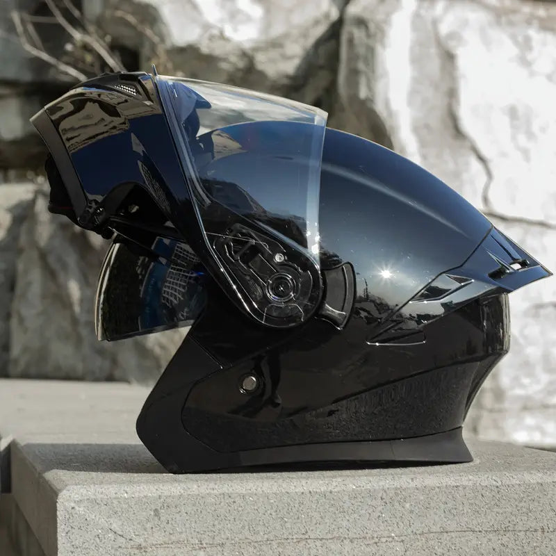 Motorcycle Helmet with Dual Visor